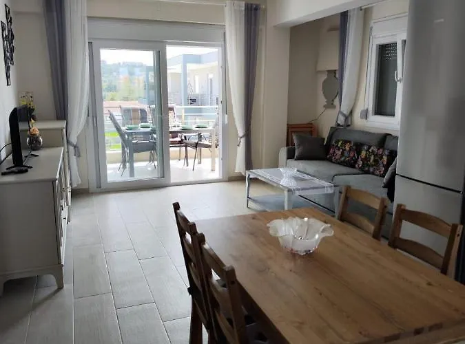 Lilli Deluxe * Nikiti (Sithonia)